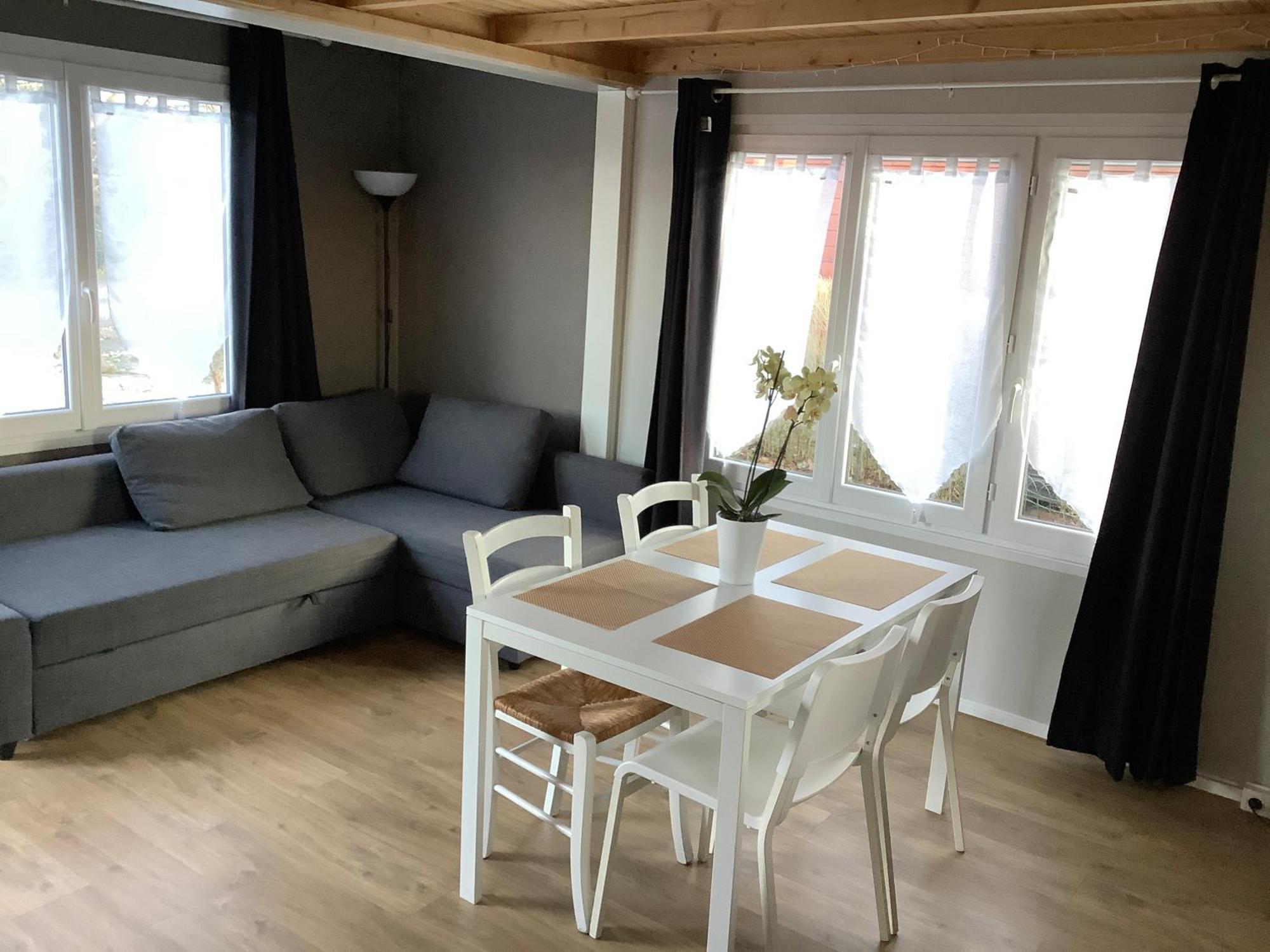 Chalet Charmant Monika Yvoir Bagian luar foto